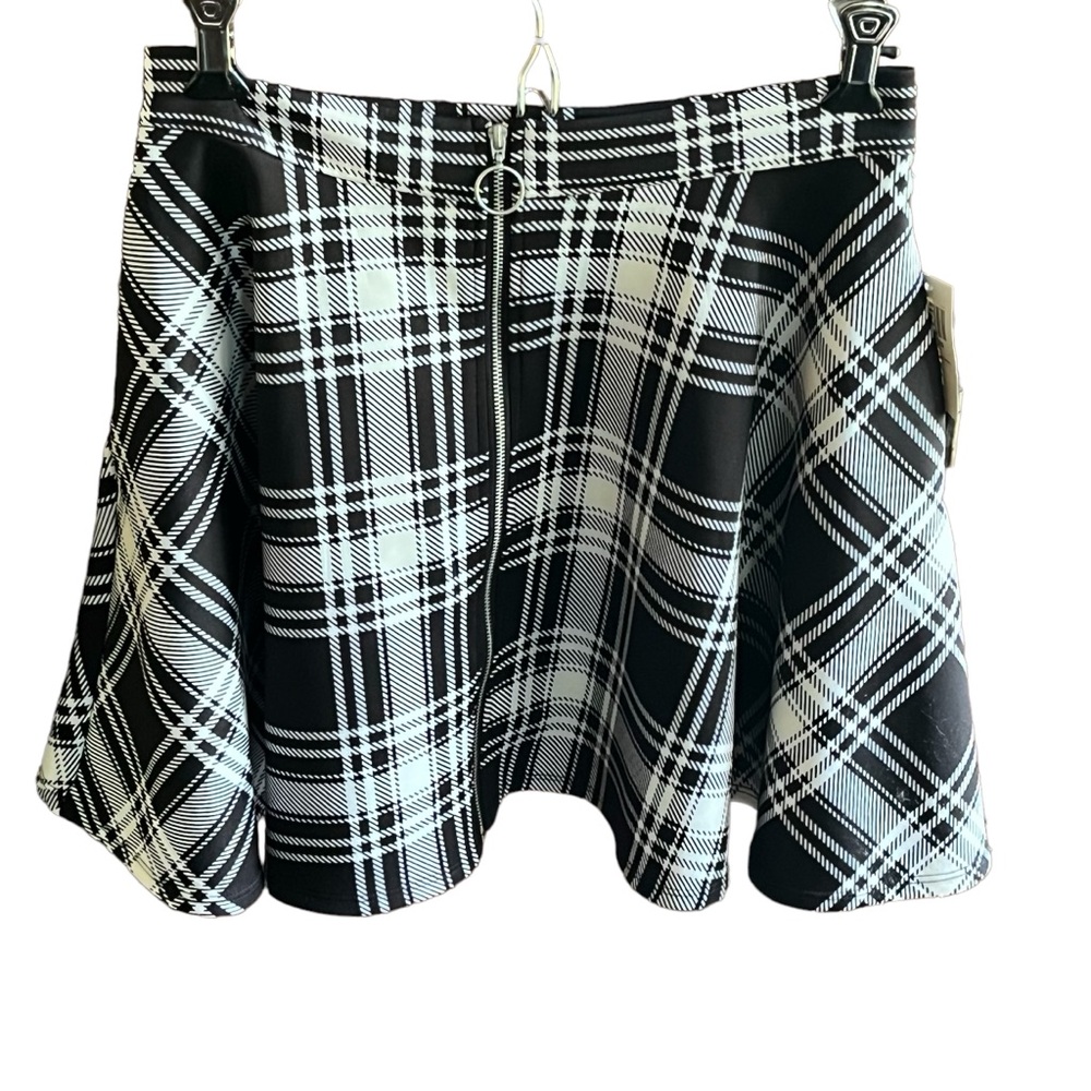 NWT Hot Topic Skirt Womens M Medium Black Skater Plaid O-Ring Zip Front 28”